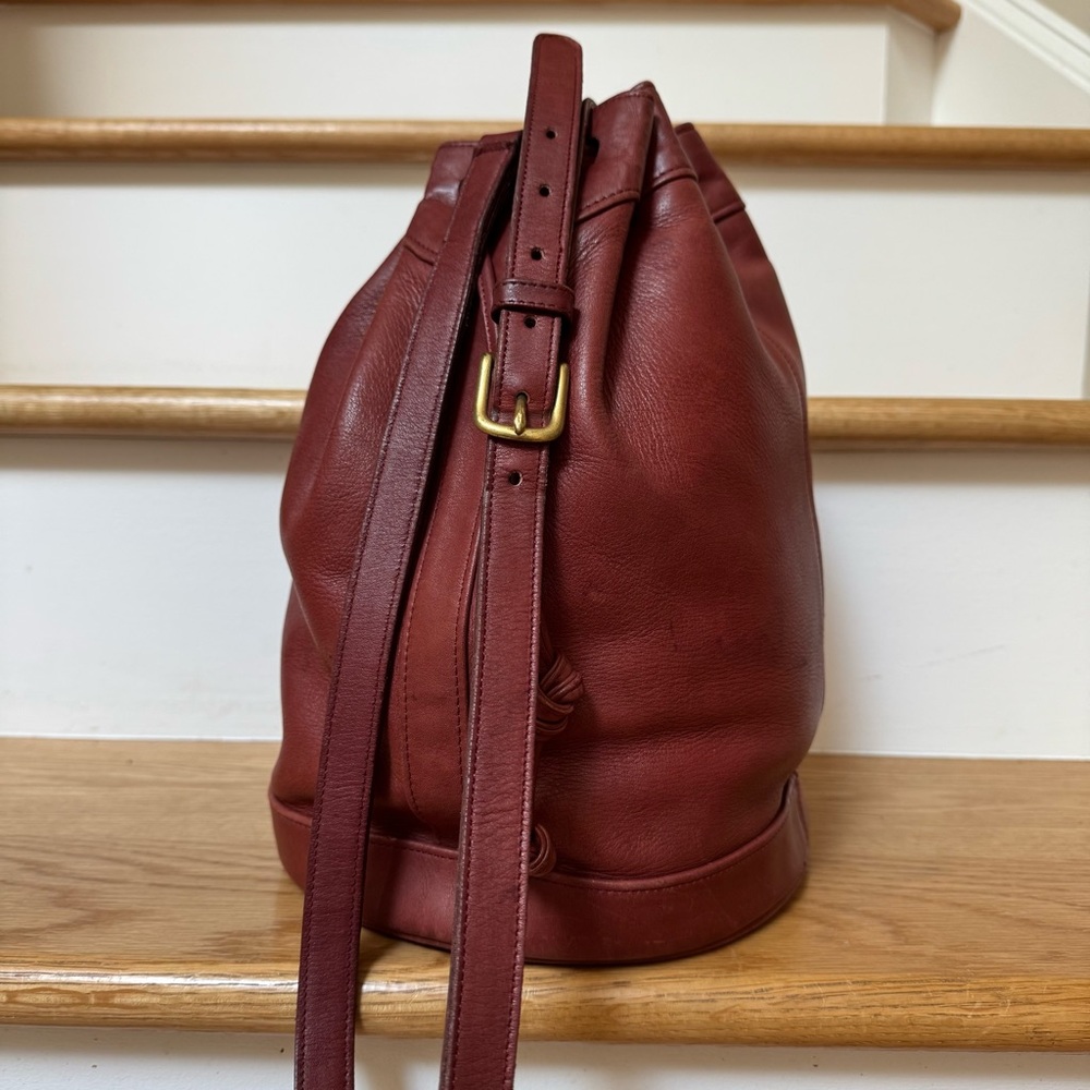Vintage Coach Duffle Drawstring 4022 Shoulder Bag Bucket in Wine Red Leather - Picture 4 of 12
